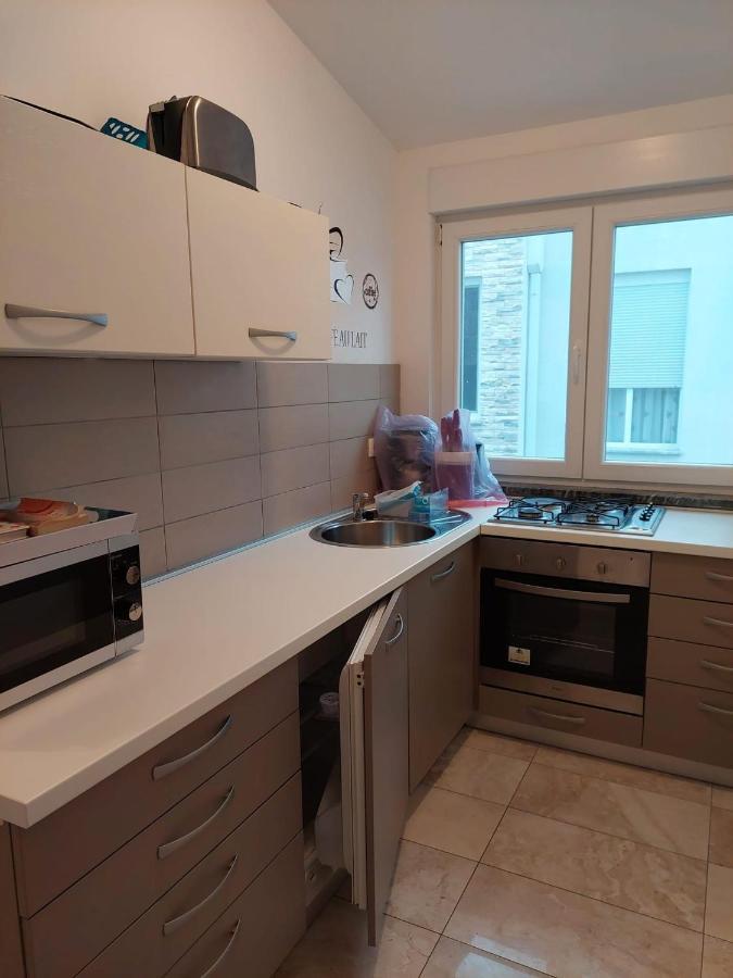 Apartman Lozancic Vir Exteriér fotografie
