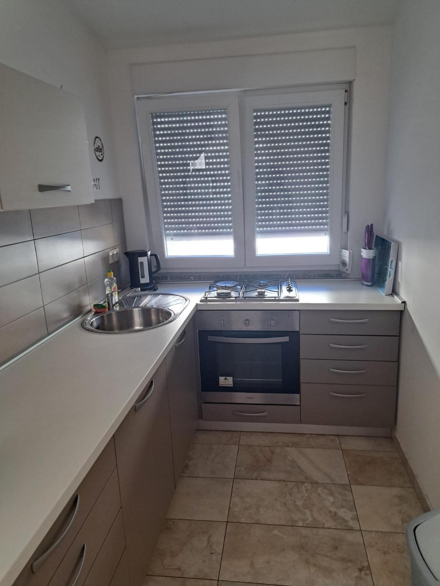 Apartman Lozancic Vir Exteriér fotografie